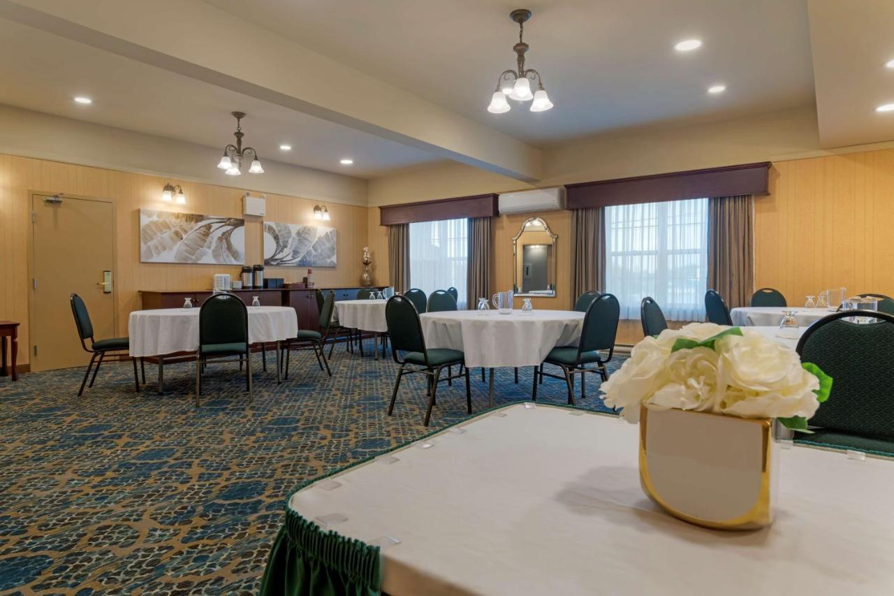 Best Western Plus Fredericton Hotel & Suites Exteriér fotografie