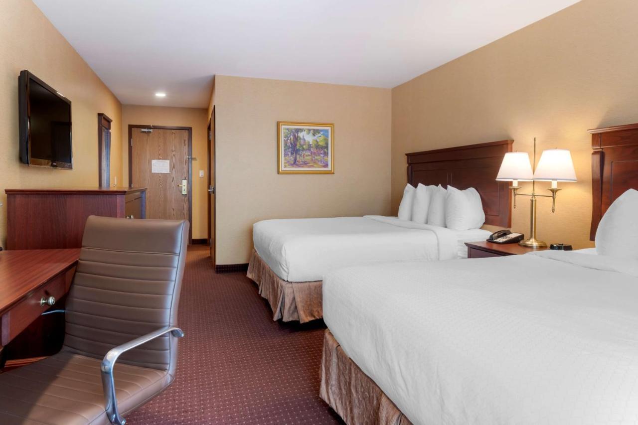 Best Western Plus Fredericton Hotel & Suites Exteriér fotografie
