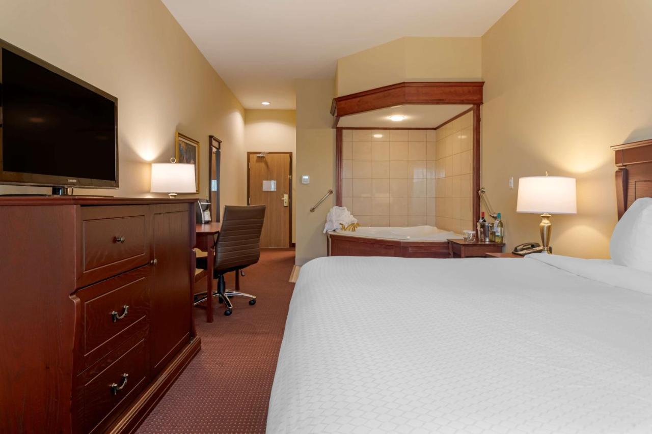 Best Western Plus Fredericton Hotel & Suites Exteriér fotografie