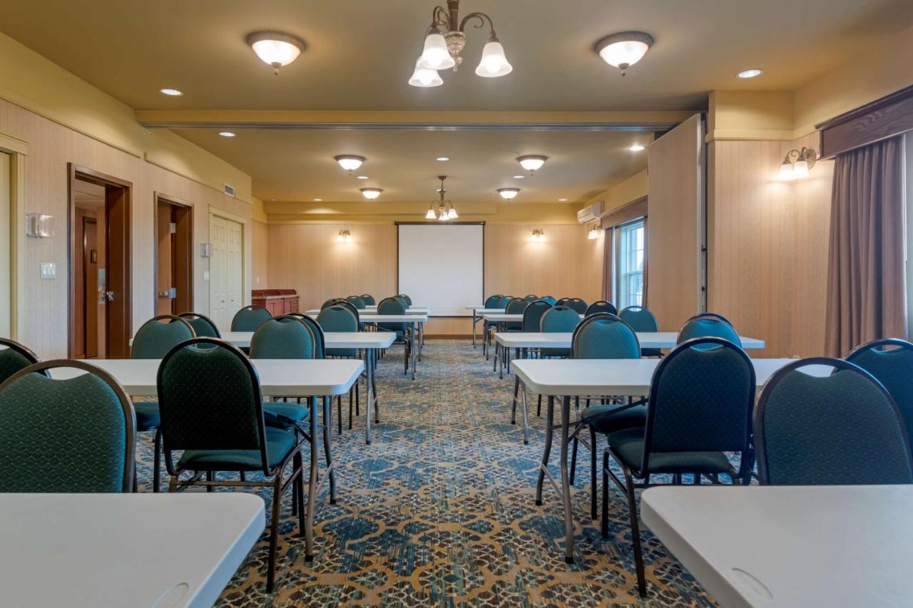 Best Western Plus Fredericton Hotel & Suites Exteriér fotografie