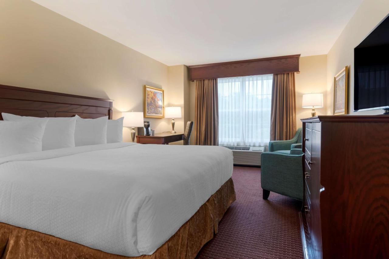 Best Western Plus Fredericton Hotel & Suites Exteriér fotografie